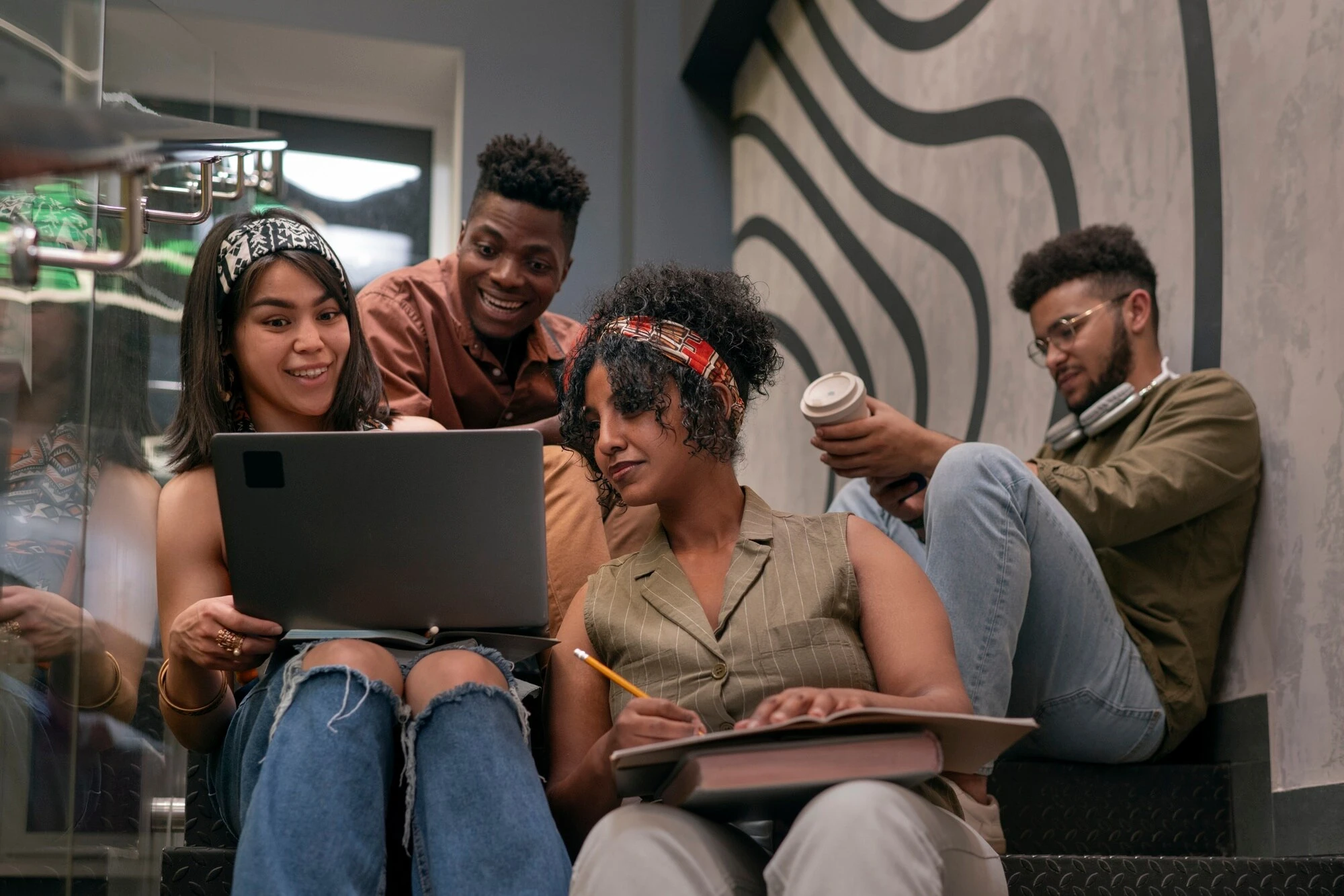 Volunteers working together